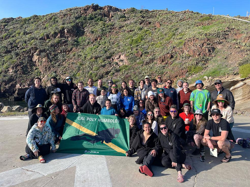 REC 362 (Master Diver) class group photo including REC 472 (Leadership Diving) TAs, and Diving instructional staff.