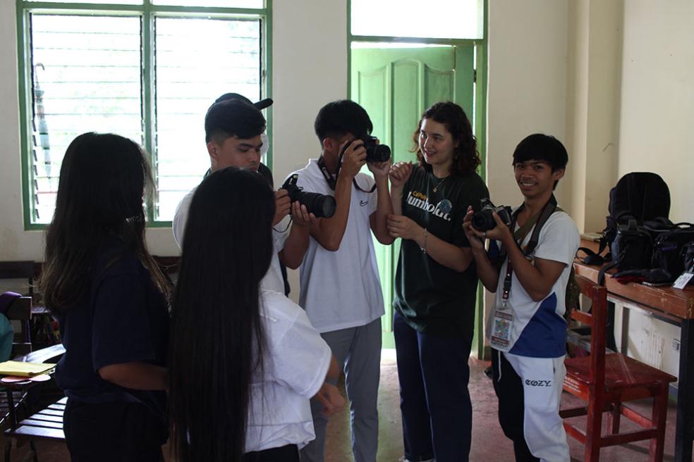 During the photography workshop, Sudlon students used DSLR, 35mm Film, and Smartphone cameras. Photo by Matthew Gerber.