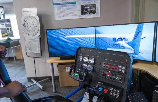 The flight simulator in the Cal Poly Humboldt Library.